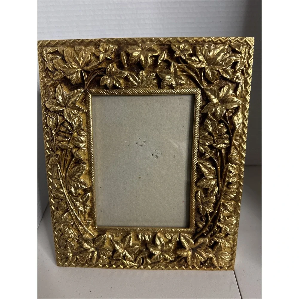 VTG‎ Gold Ornate Cherub Resin Picture Frame 4.25 X 6.25